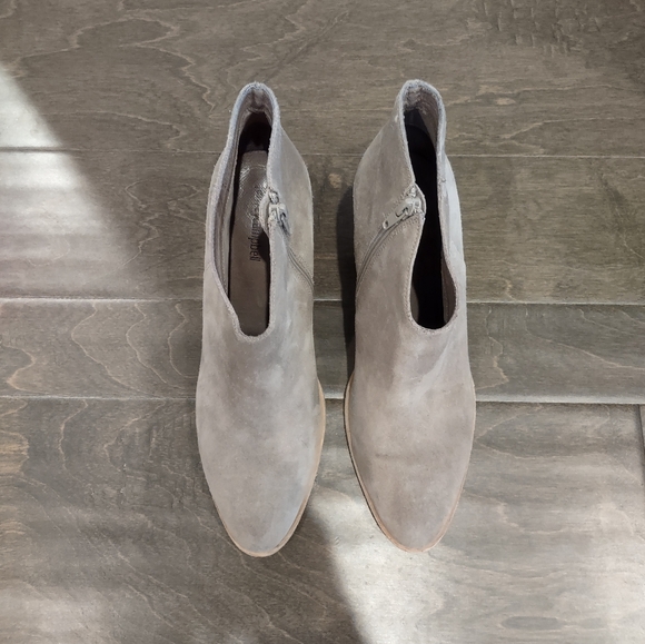 Jeffrey Campbell Laszlo Suede Booties - Picture 3 of 16